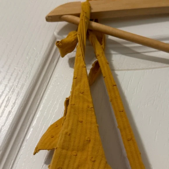 Yellow Sleeveless Dress with Bow Straps - Picture 11 of 12